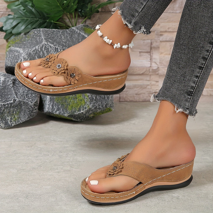 Alia - Effortless Comfort Orthopedic Sandals for Everyday Freedom