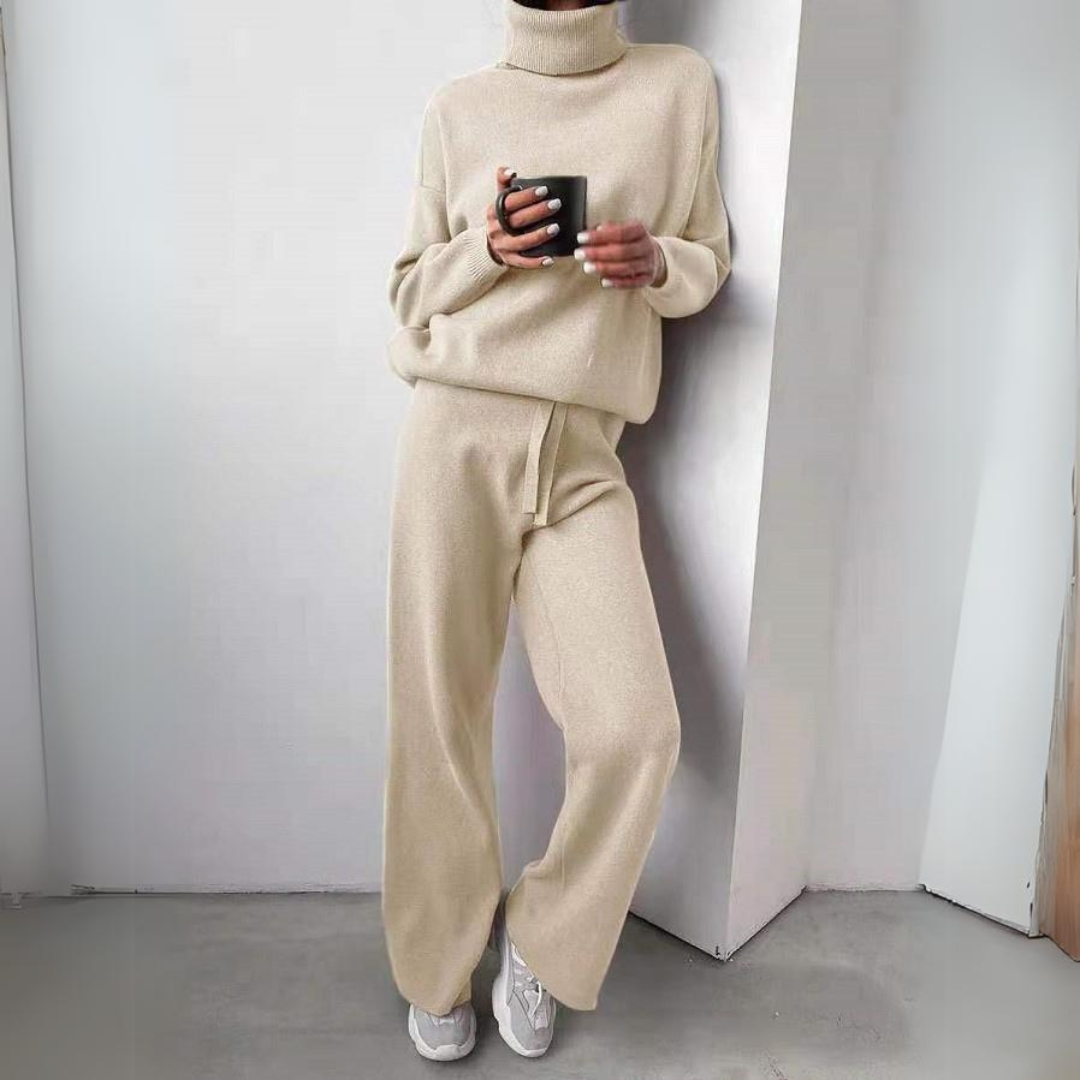 Augustine – Effortless Comfort Relaxed Turtleneck Loungewear Set