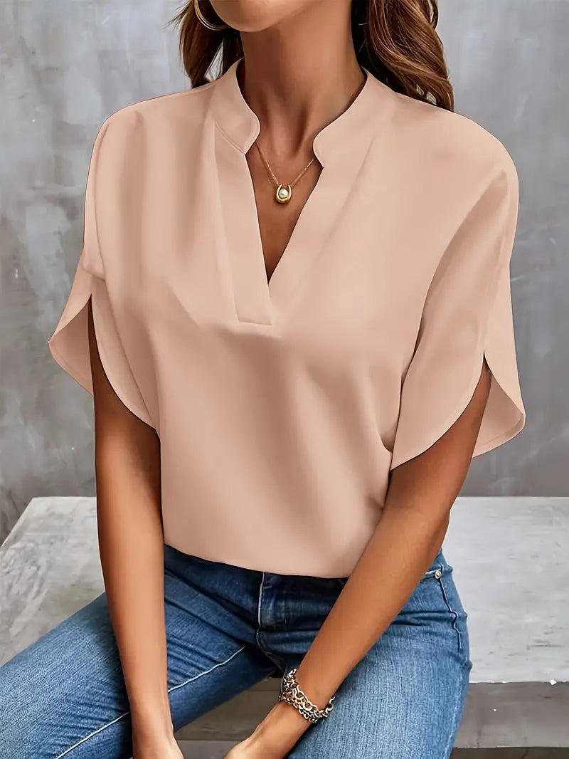 Anika - Lightweight Blouse for Effortless Sophistication