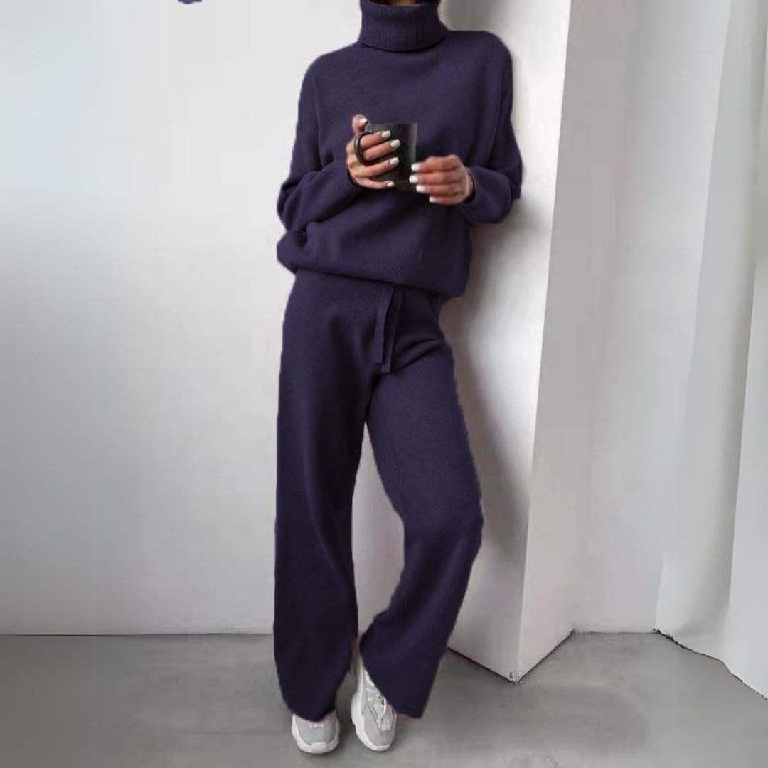 Augustine – Effortless Comfort Relaxed Turtleneck Loungewear Set