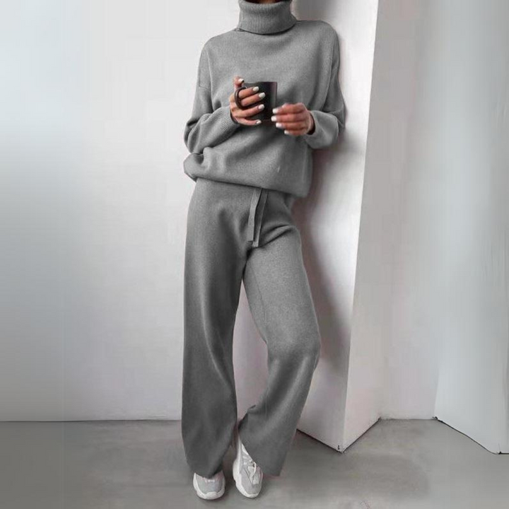 Augustine – Effortless Comfort Relaxed Turtleneck Loungewear Set