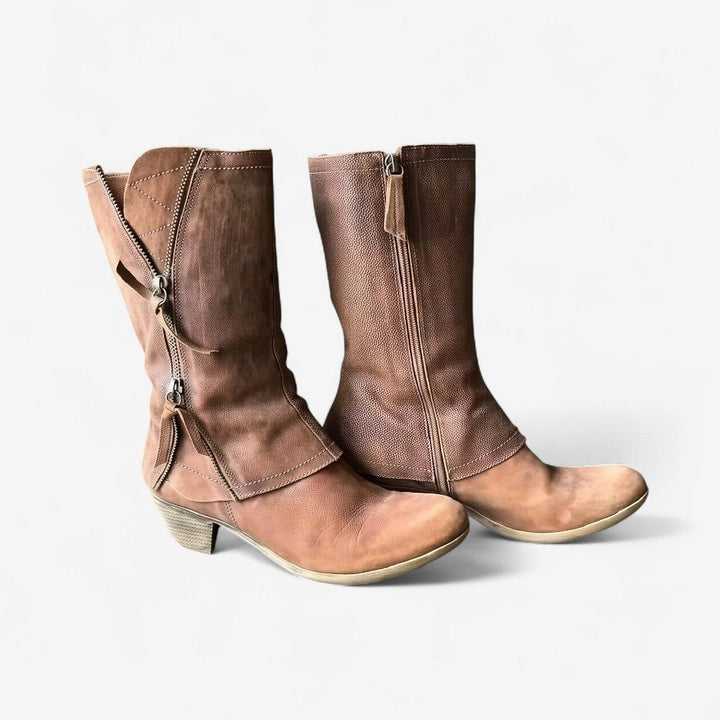 Naya – Timeless Western Boots for Effortless Confidence