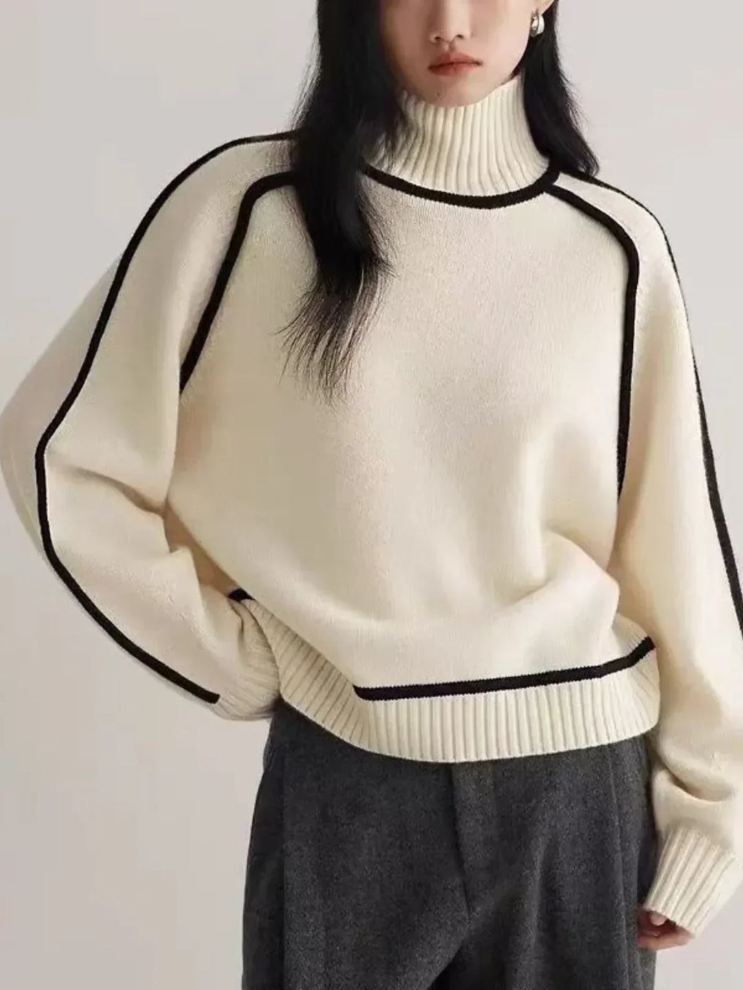 Aisha – Elegant Turtleneck Sweater for Effortless Sophistication