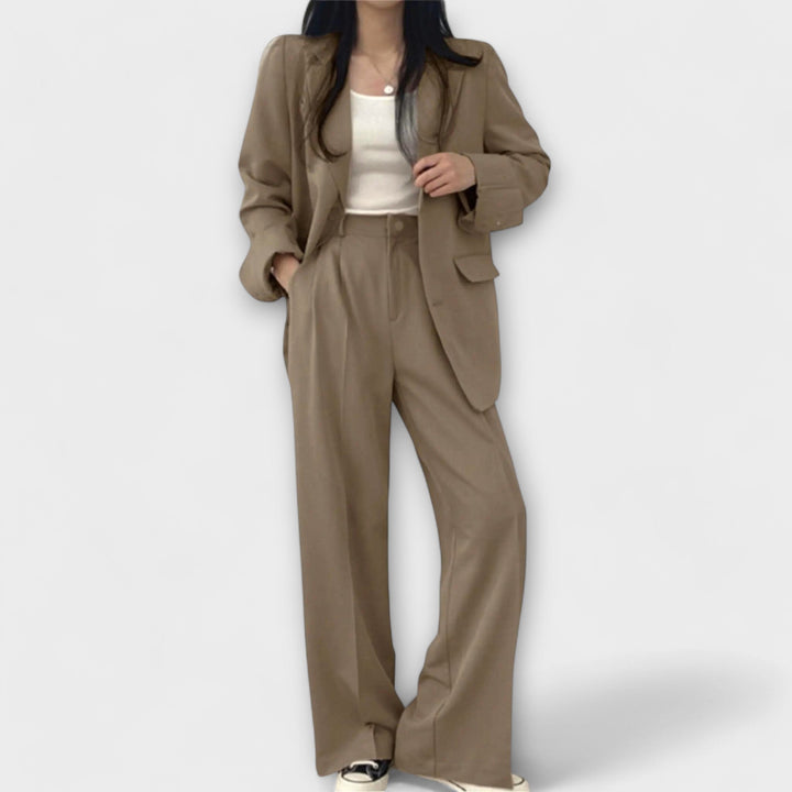 Leila - Effortless Power Set for Modern Grace