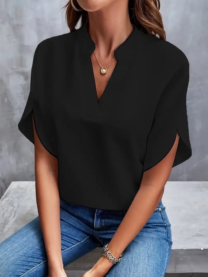 Anika - Lightweight Blouse for Effortless Sophistication