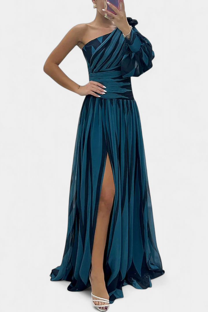 Grace – Sophisticated Maxi Dress for Bold Elegance