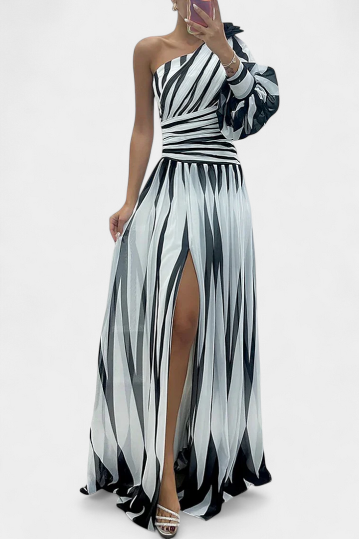 Grace – Sophisticated Maxi Dress for Bold Elegance