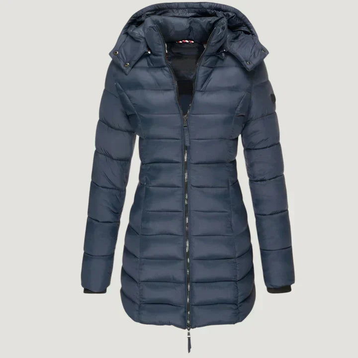 Laurence – Chic Comfort for Cold Days in the Noelle Coat