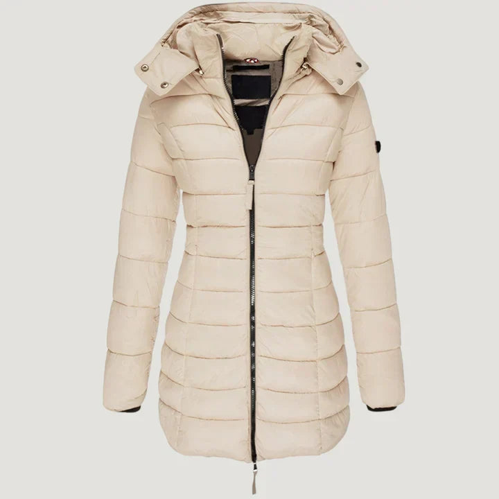 Laurence – Chic Comfort for Cold Days in the Noelle Coat