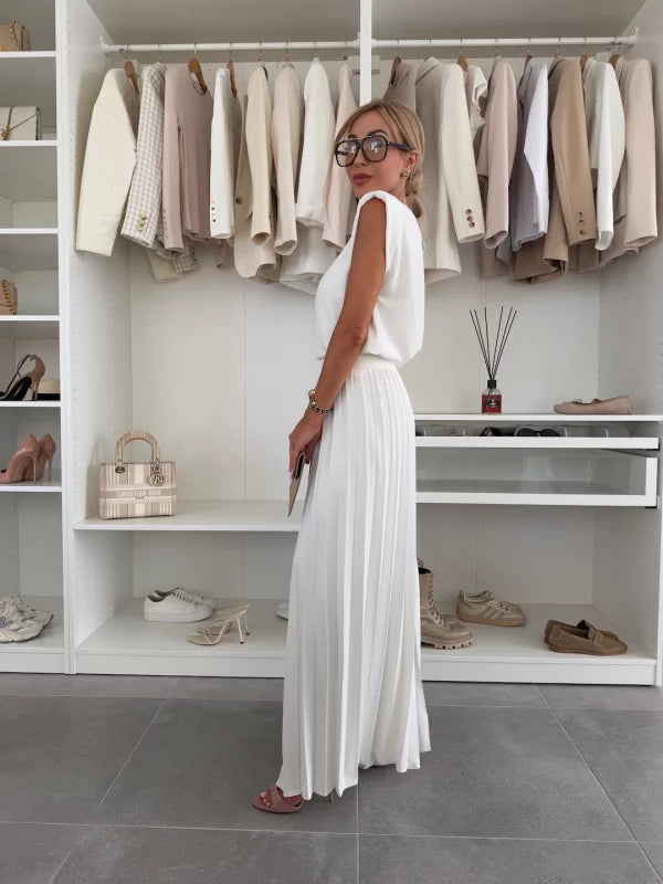 Lucy - Elegant Pleated Two-Piece Set for Effortless Sophistication